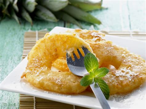 gebackene Ananas mit Haferflockenbröseln