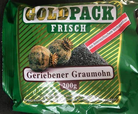 geriebener Graumohn in Schüssel