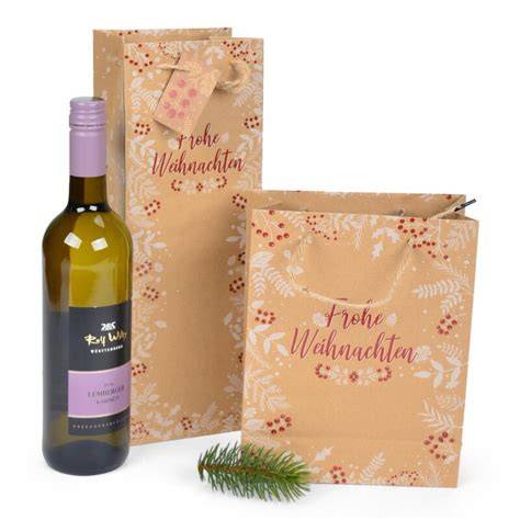 geschenkverpackung cashewkerne, papiertüte und glas, weihnachtlich