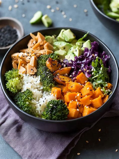 glatte vegane Käsemasse in Schüssel