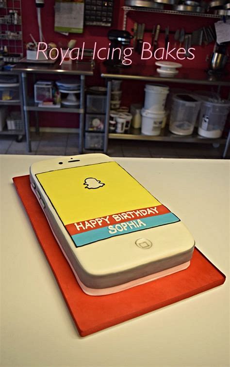 iPhone-fondant-dekor-auf-kuchen
