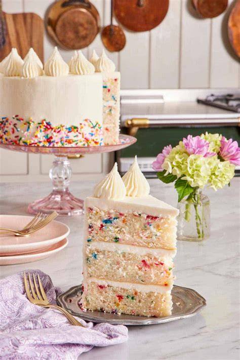 ideen-geburtstagstorte-funfetti-drip