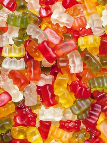 kalorienarme Süßigkeiten wie Popcorn, Marshmallows und Gummibärchen