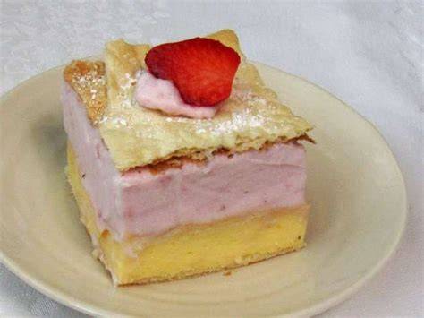 klassische schaumige Desserts