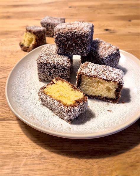 kleine-loeffelbiskuit-toertchen-kokos