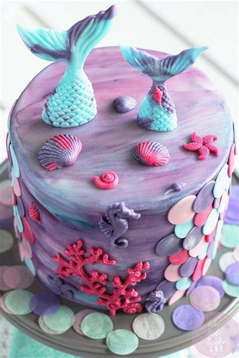 meerjungfrauen torte motivideen driping und fondant deko