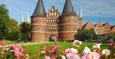 nostalgisches Kalenderdesign mit Holstentor