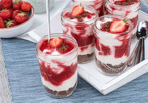 pürierte Erdbeeren im Glas