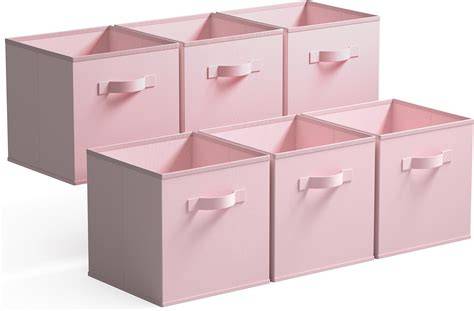 rosa Manner‑Verpackungen im Regal