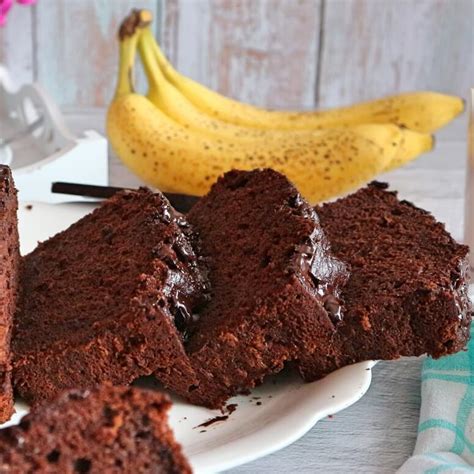 saftiger Schoko-Bananenkuchen mit Schokostücken