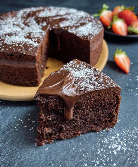 saftiger schokoladenkuchen aufgeschnitten