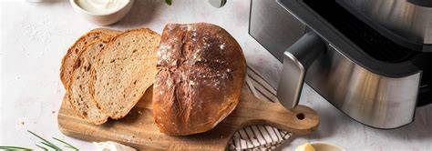 schema: hitzezirkulation im airfryer beim backen eines kleinen kuchens