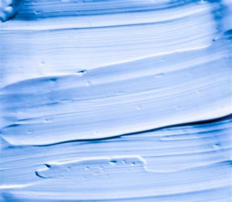 schlagsahne blaue creme mit gummischlümpfen
