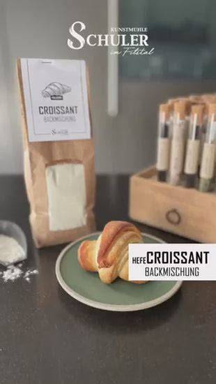 schritt-für-schritt-croissantteig-tourieren