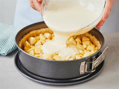 schwäbischer Apfelkuchen im Ofen