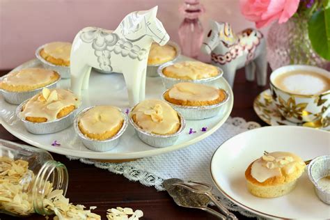 schwedische Mazariner auf dem Weihnachtenstisch