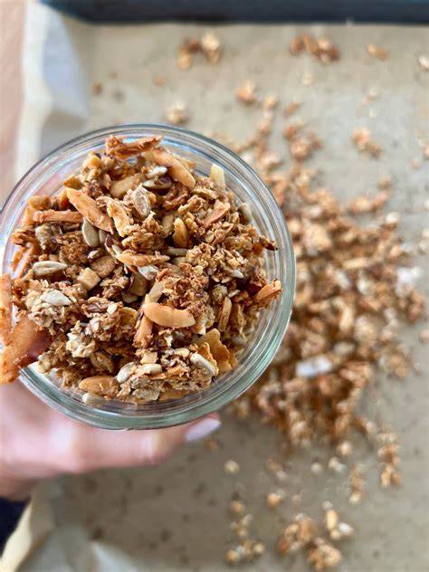 selbstgemachtes Granola in Einmachglas