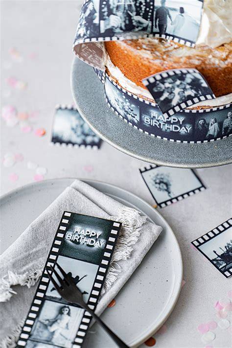 sorgfältig fotografierte Torte mit Fotodruck auf Marzipan für Social Media
