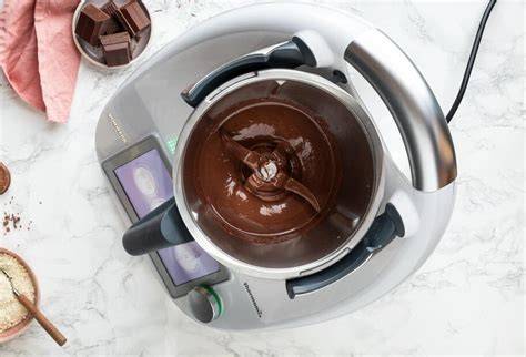 thermomix mit schokolade im mixtopf