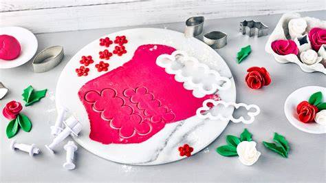 tortendeko aus fondant und blütenpaste