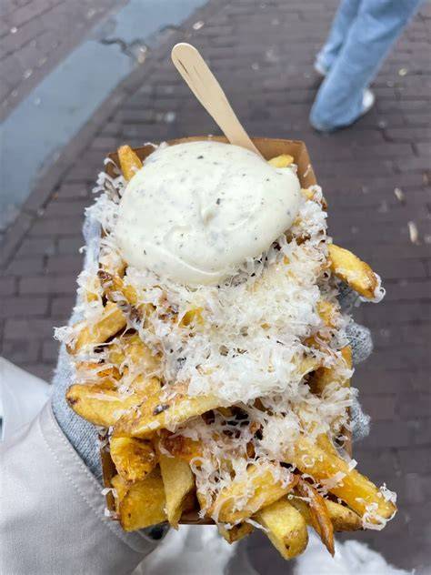 trüffel pommes amsterdam