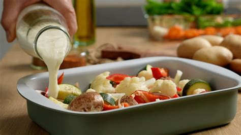 vegane Zutaten auf der Küchenarbeitsfläche