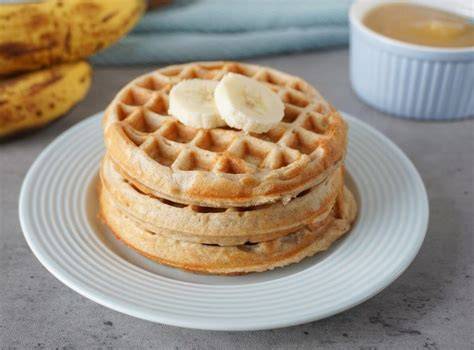 vegane-bananenwaffeln-auf-teller