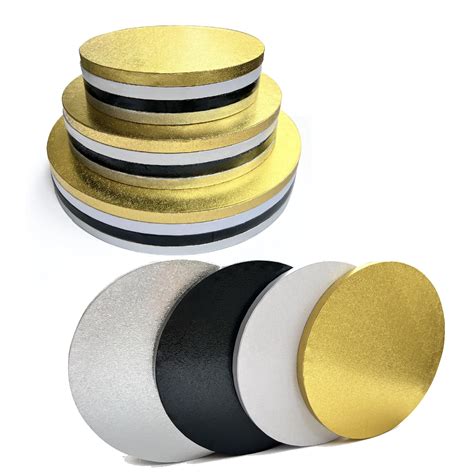 verschiedene Cake Boards und Cake Drums in Silber und Weiß
