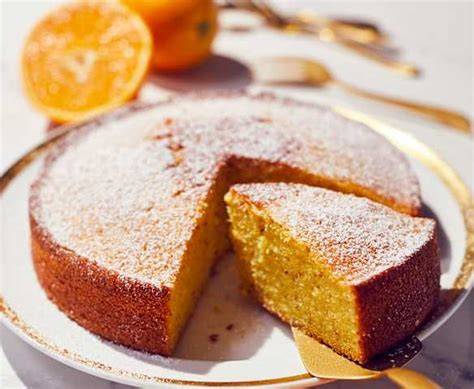 verschiedene Orangen-Mandel-Kuchen Varianten
