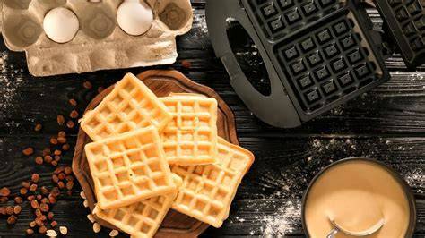 verschiedene Waffeleisen und Waffelarten