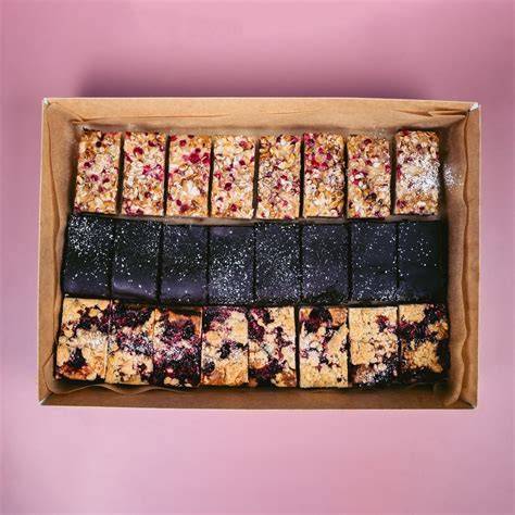 verschiedene vegane Kuchenvariationen