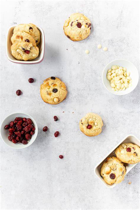 weiße Schokolade, Cranberries und Macadamia Nüsse als Zutaten