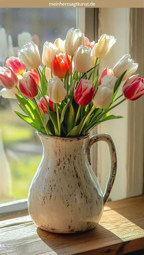wunderschöner Tulpenstrauß in Vase