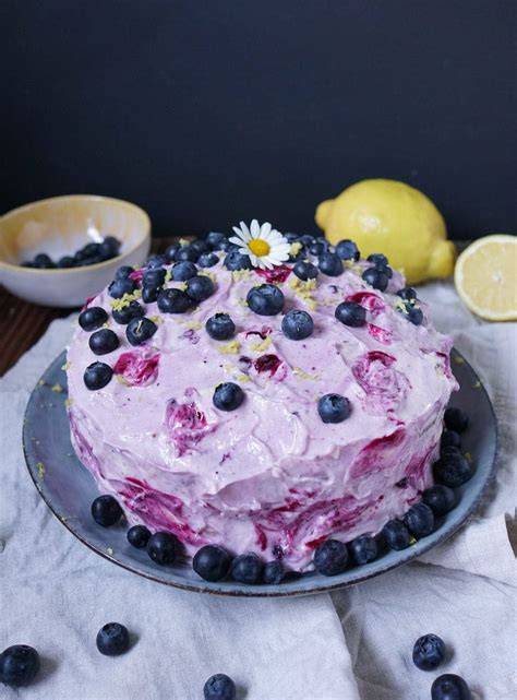 zitronen-blaubeer-torte