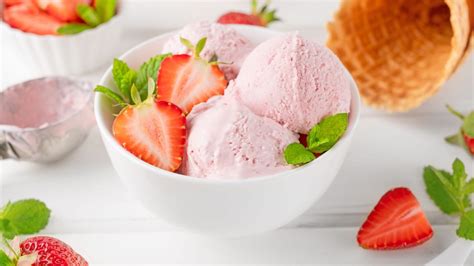 zubereitungsschritte erdbeer joghurt eis