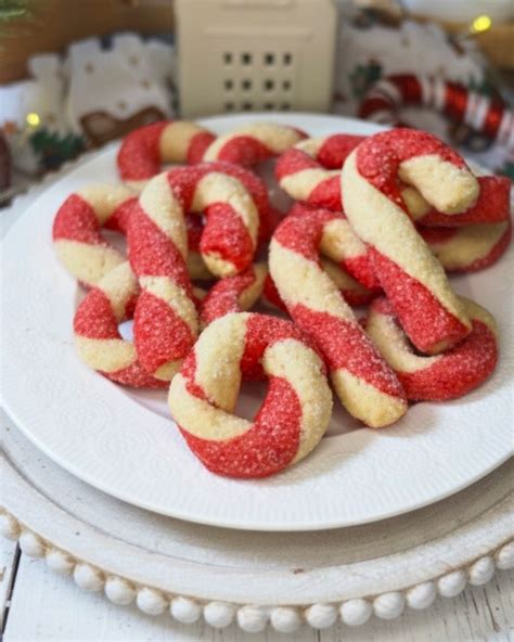 zuckerstangen plätzchen gedreht und gezuckert